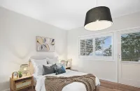 6 Star eco home with spectacular view.