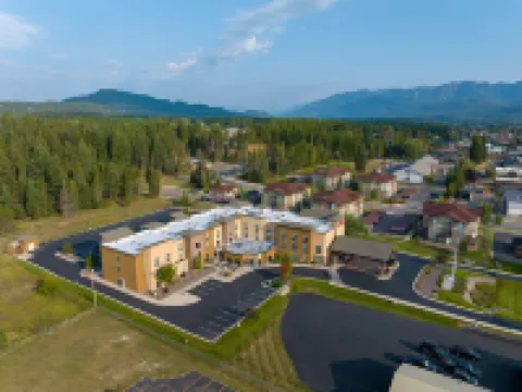 希爾頓歡朋套房酒店-白魚鎮 鄰近Whitefish Lake Golf Club的酒店