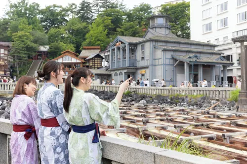 Kamenoi Hotel Kusatsu Resort(Old:Kusatsu-Onsen Hotel Resort) Рядом с отелем Photos