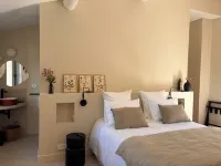 La Maison des Jardins Hotels in Seguret