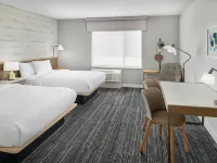 蘭辛北TownePlace Suites酒店 蘭辛酒店