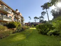 Barradas Parque Hotel & Spa Hotel dekat Pantai Mansa