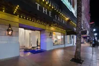 The Saint Hotel, New Orleans, French Quarter，Autograph Collection - parking