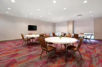 هوم2 سويتس باي هيلتون توسكالوسا داونتاون يونيفيرسيتي بوليفارد