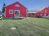 Stay at the Ranch! Bunkhouse is in the heart of Camano Island. Hotels in Camano