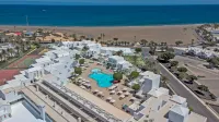 Hotel Lanzarote Village - Pools