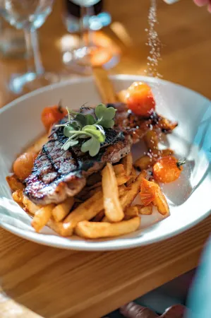 Ramsey Park Hotel Отели в г. Рамси