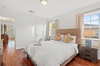 Cozy Pasadena Home Steps From Rose Bowl w Parking