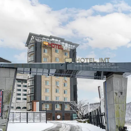 HOTEL IMT