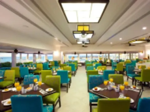 Krystal Cancun Hotels in Cancun