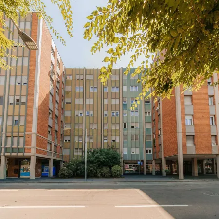 Avenue Suites