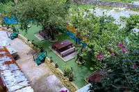 Paundur Community Homestay - Gæstehus