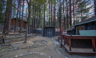 Private Woods - Heavenly California Lodge