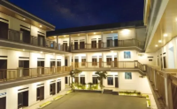 Hometown Residence - Hostels