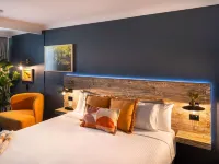 Ibis Styles Orange