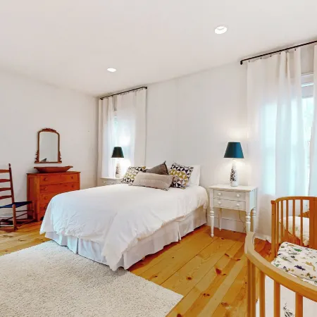 4-Season Escape w/ Plunge Pool/Soaking Tub & Sauna Hotels in Copake