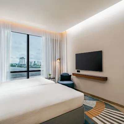 Novotel Johor Bahru City Centre Hotels near Poliklinik Taj