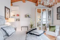 Villa Flora in Montecarlo Hotels in Montecarlo