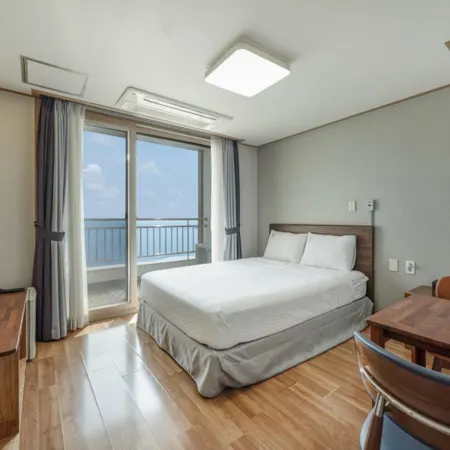 Mud Beach Hotel