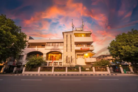 FabHotel Corporate Stays