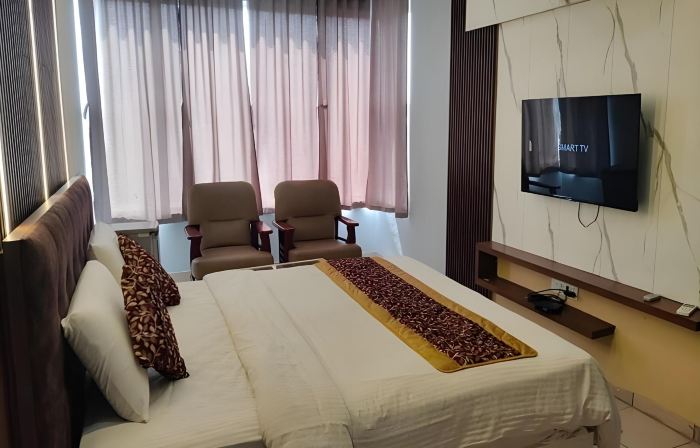 Hotel Rajsangam International