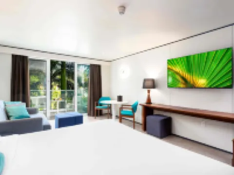 Sonesta Maho Beach All Inclusive Resort Casino & Spa Hotéis em Lowlands