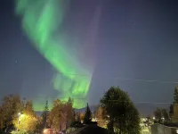 One bedroom top floor condo with Mountain View from bedroom