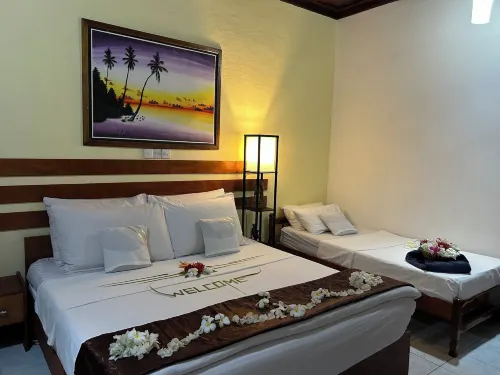 Goby Lodge Guest House - parking