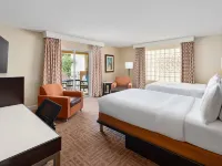 Inn of Naples, Tapestry Collection by Hilton Hoteles en Naples