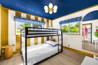 5 Min to Beach Heated Pool Hot Tub BBQ - 3-Star