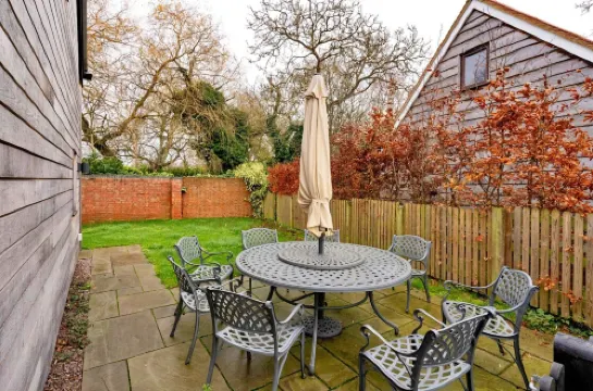 Cottage in England Forest With Private Garden