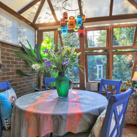 Retreat in Surrey Near Hever Castle Отели в г. Лингфилд