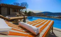 Villa Krcina - Pools