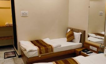 Shree ShyamRaj Hotel