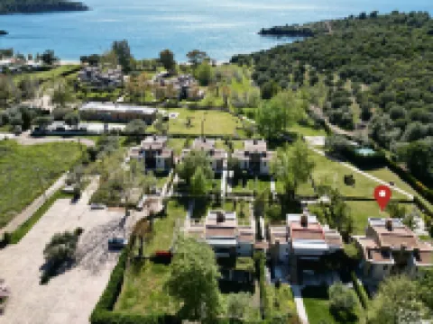 Escape to Paradise: Experience Luxury and Serenity at Villa Elina in Sithonia!