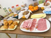 Flame B&B - Elegant Rooms - breakfast