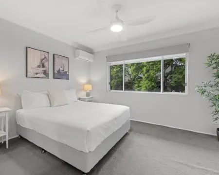 Stylish Townhouse in Ascot With Modern Interiors Hotels in Ascot