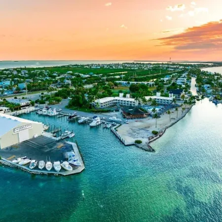 Caloosa Cove Resort by CoolVacay