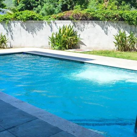 Resort Like Amenities - Accommodation In The City