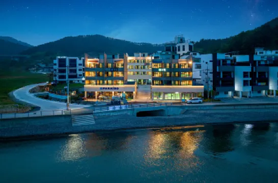Geoje Island Paraiso Kids & Pool Villa Spa Pension Hôtels à : 