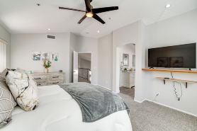 Explore Socal: Family-friendly Home in Fontana!