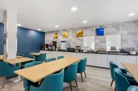 Comfort Inn & Suites Harrisburg-Hershey North - breakfast