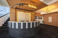 Hotel Mountain Mirage