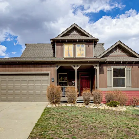 Granby Home w/ Hot Tub + Ski, Golf & Pool Access