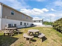 Boardwalk Shores C 3 Bedroom Duplex by RedAwning Hotele w: Atlantic Beach