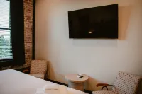 The Montgomery by Visit Apalach - 2-Star