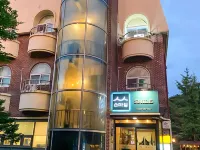 微笑度假村 鄰近新興寺的酒店