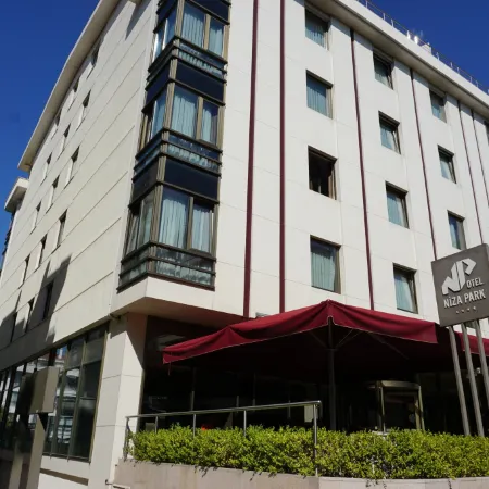 Niza Park Hotel Отели рядом с достопримечательностью «Башня Атакуле»