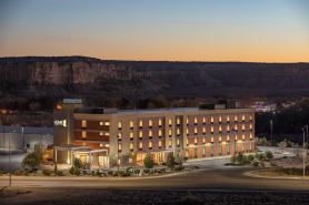 Home2 Suites by Hilton Farmington/Bloomfield
