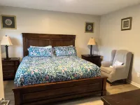 Vintage Victorian Styled Townhome Hotels in Union City